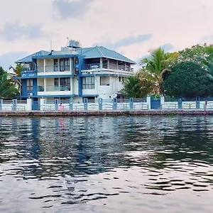Captains Cabin Backwater 3*, Alappuzha India